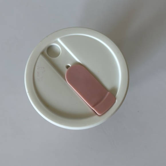 Stojo 12 oz Collapsible Travel Mug – Pink & White – Eco-Friendly Silicone Cup - Picture 4 of 9